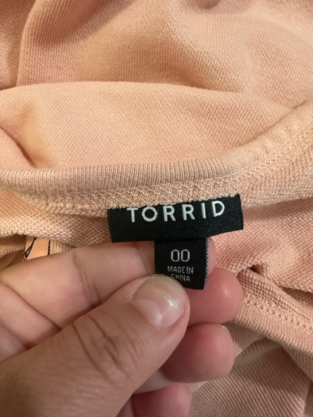 Torrid Peach Off-Shoulder Sweater with Floral Skull Graphic Sz 00 - Picture 4 of 5